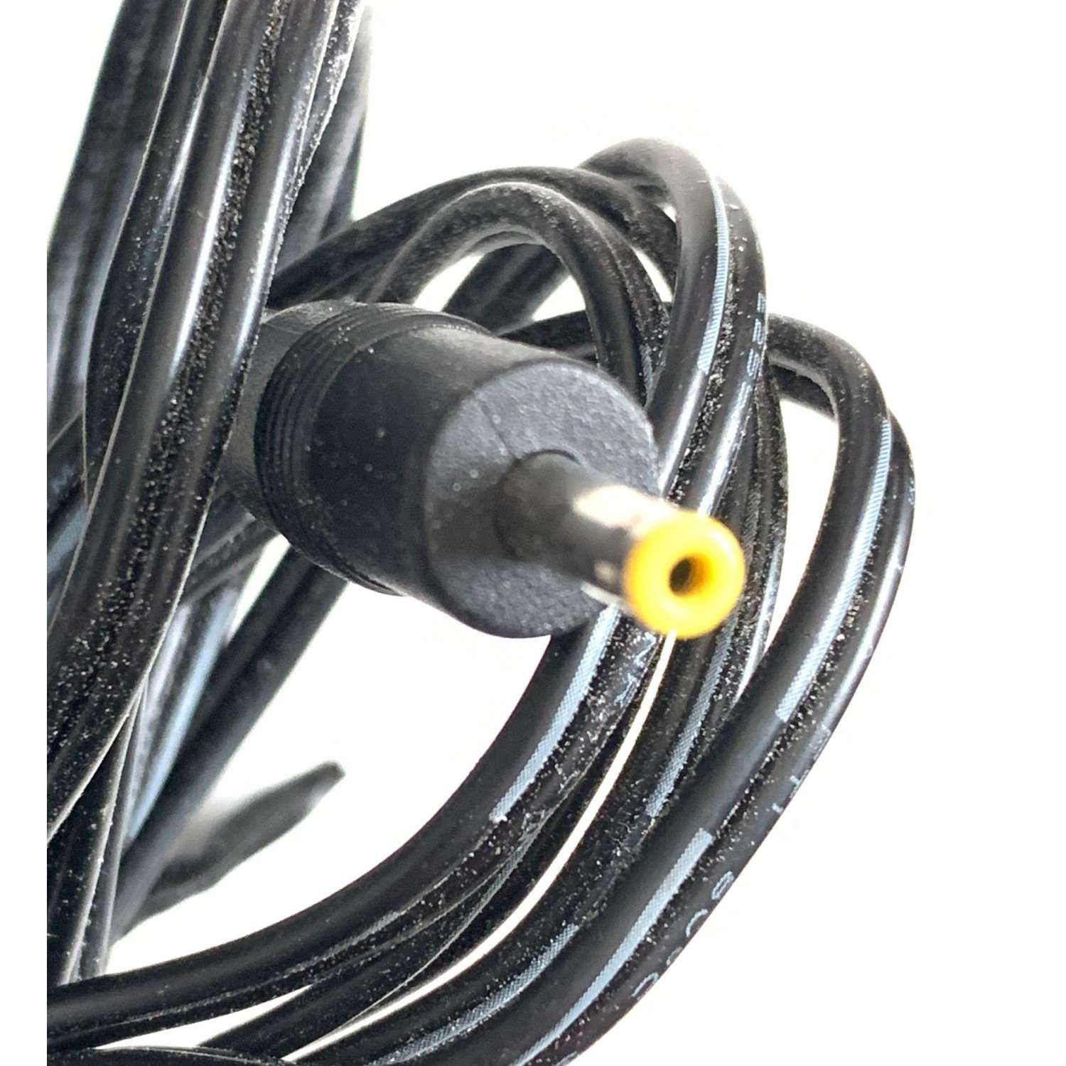 CARGADOR / ADAPTADOR DE FUENTE DE ALIMENTACION COMCAST VCA-VCD / NUMERO DE PARTE 25-300 / ENTRADA VCA 100-120V~60HZ 0.5A / SALIDA VCD 5V 1500MA / MODELO CYUS15-050150C - Imagen 3